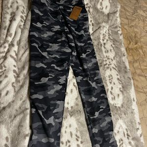 PINK CAMO Active High Waisted Joggers size: M